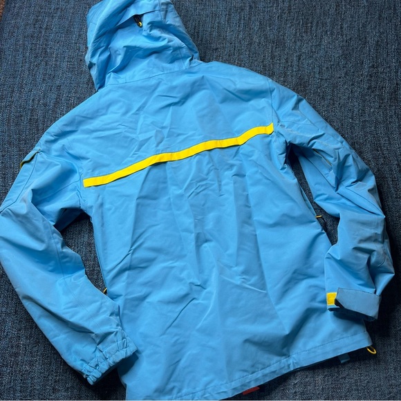 Aperture Snowboarding Jacket in Light Blue Yellow - Picture 5 of 11